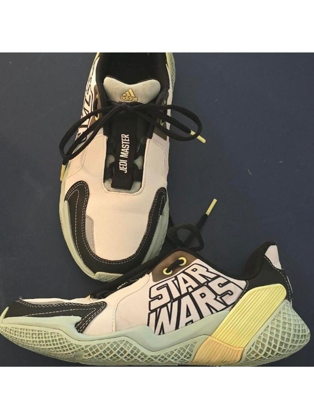 STAR WARS ADIDAS 4UTURE RUNNER SHOES